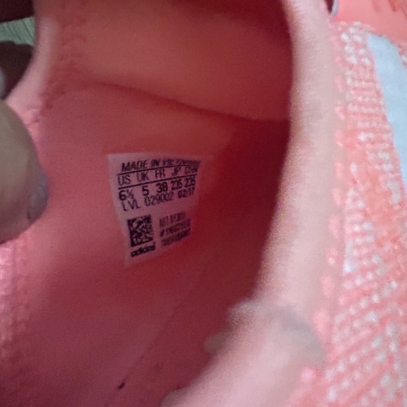 ADIDAS • NMD R1 Sun Glo Sneaker • 6.5 • Orange/Pink • - Picture 4 of 10